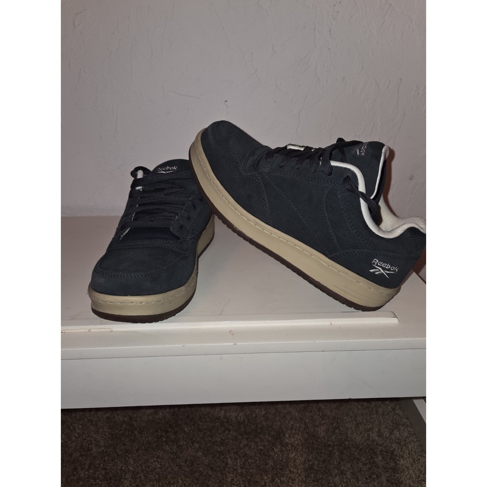 Reebok Soyay Steel Toe work shoes in navy blue, Mens 7M, Womens 9m Skateboard